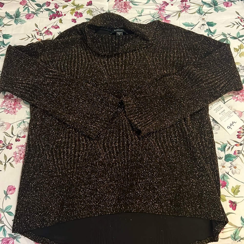 🛍️🛍️Karen Kane sparkly gold and black turtleneck